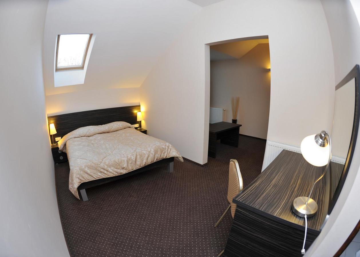 Hotel Sulbin Garwolin Eksteriør billede