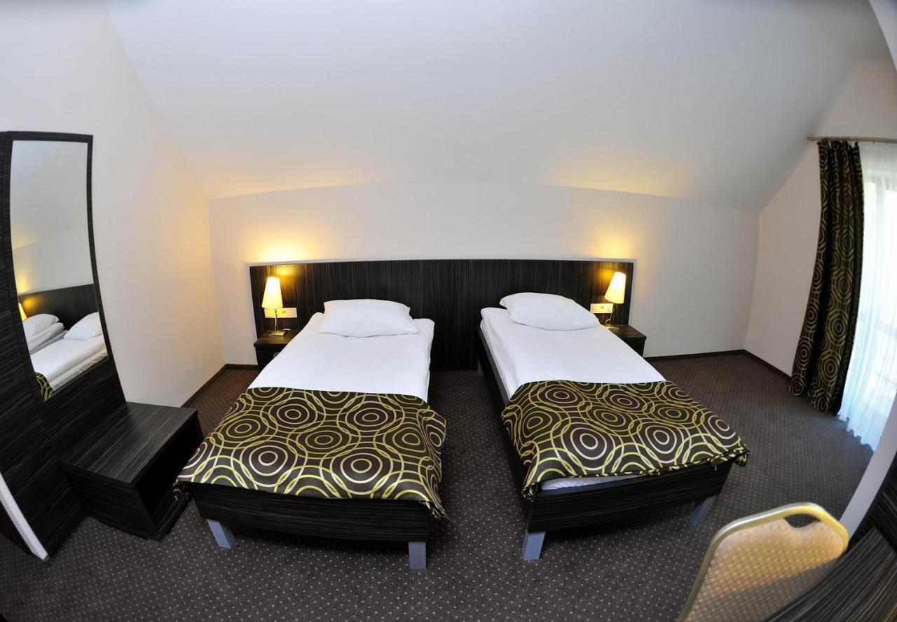 Hotel Sulbin Garwolin Eksteriør billede