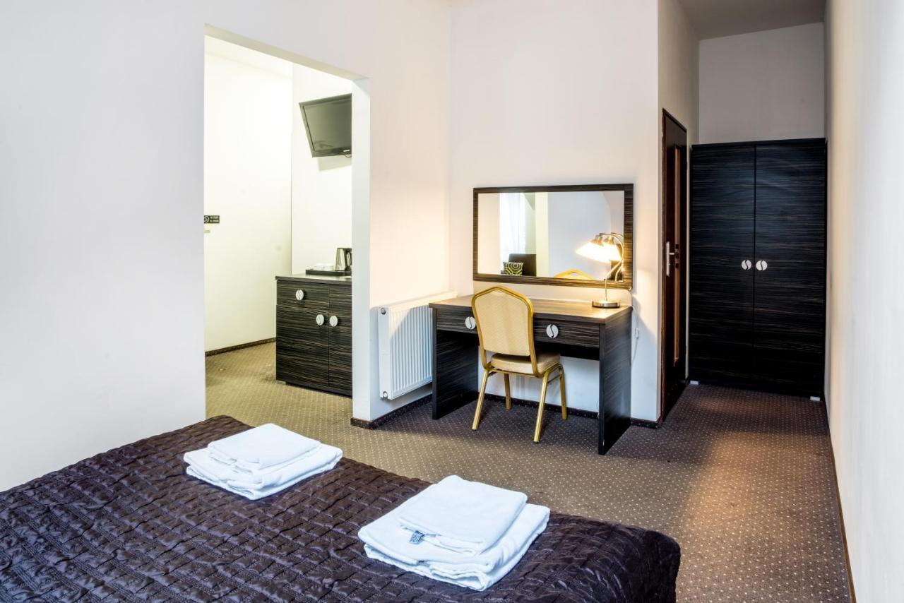 Hotel Sulbin Garwolin Eksteriør billede